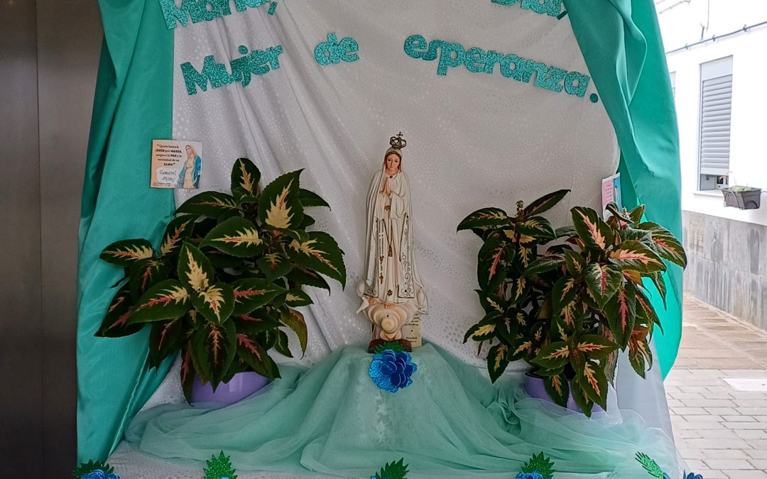 MAYO: mes de la Virgen María, mes de las flores.